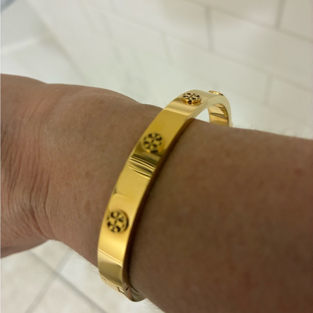 Tory Burch Women's Gold Miller Stud Hinge Logo Bracelet-Medium